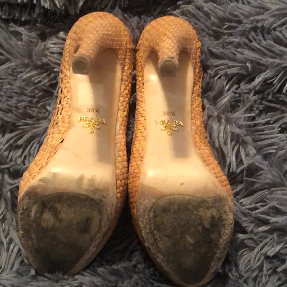 Prada pumps - Picture 3 of 4